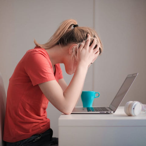 A Panic Attack Can Mimic the Symptoms of COVID-19. Here’s What to Do About It.